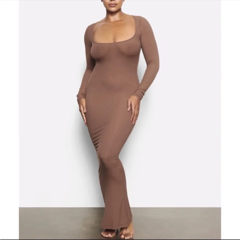 Skims long sleeve dress - Picture 1 of 6